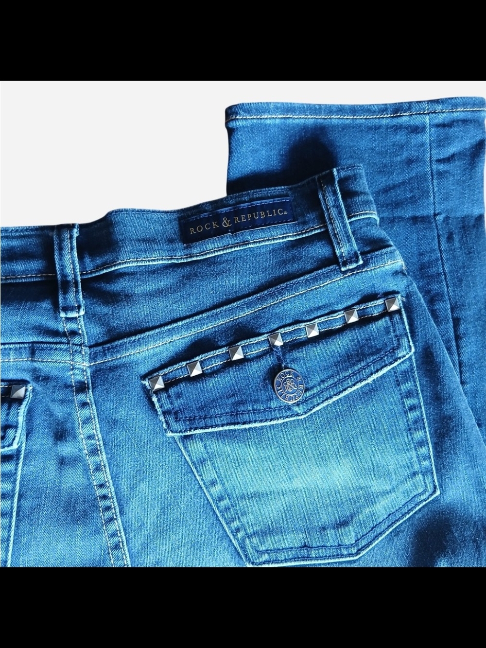 Rock & Republic Studded Back Pocket Jeans - Blue